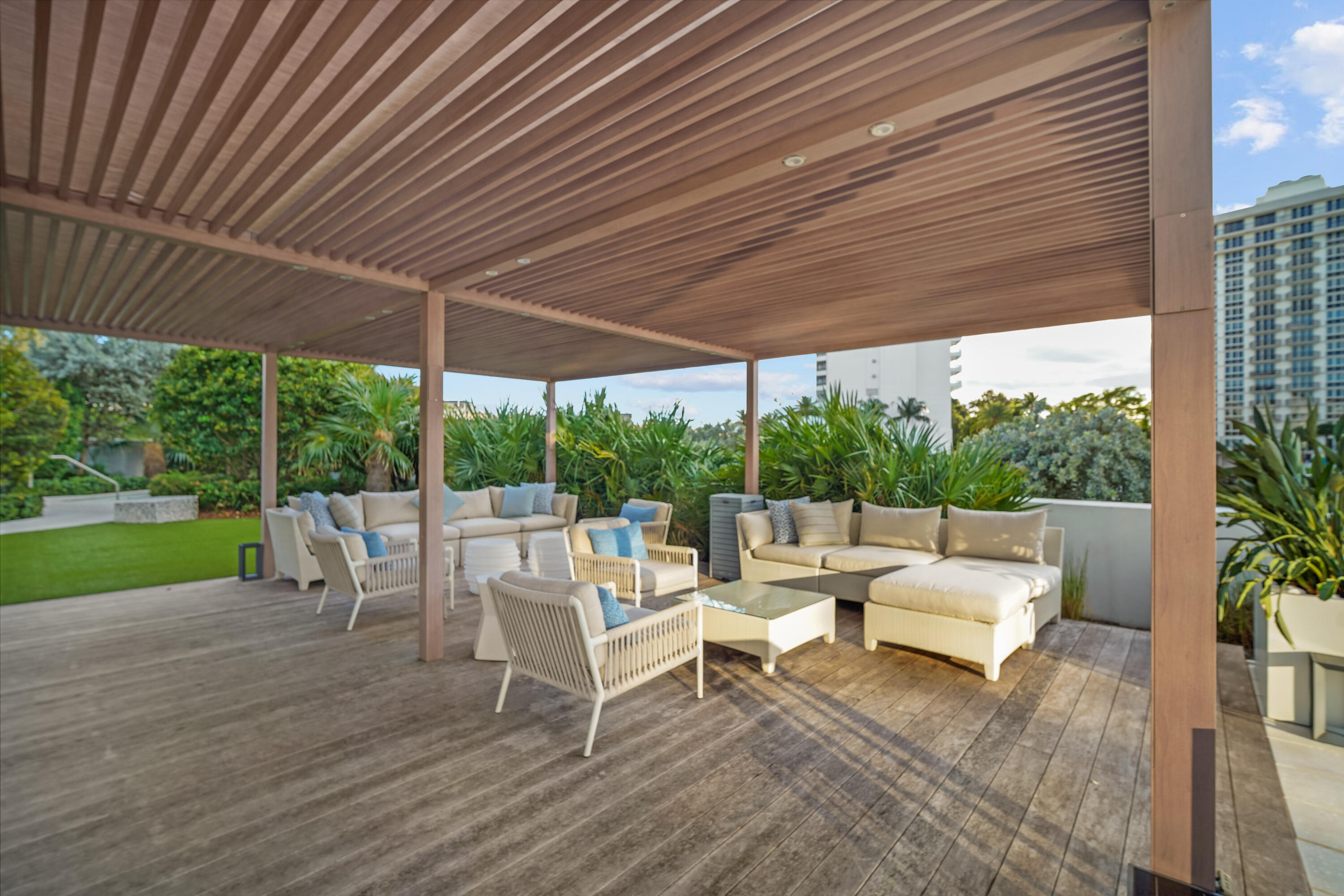 725 S Ocean #206 Boca Raton, FL 33432