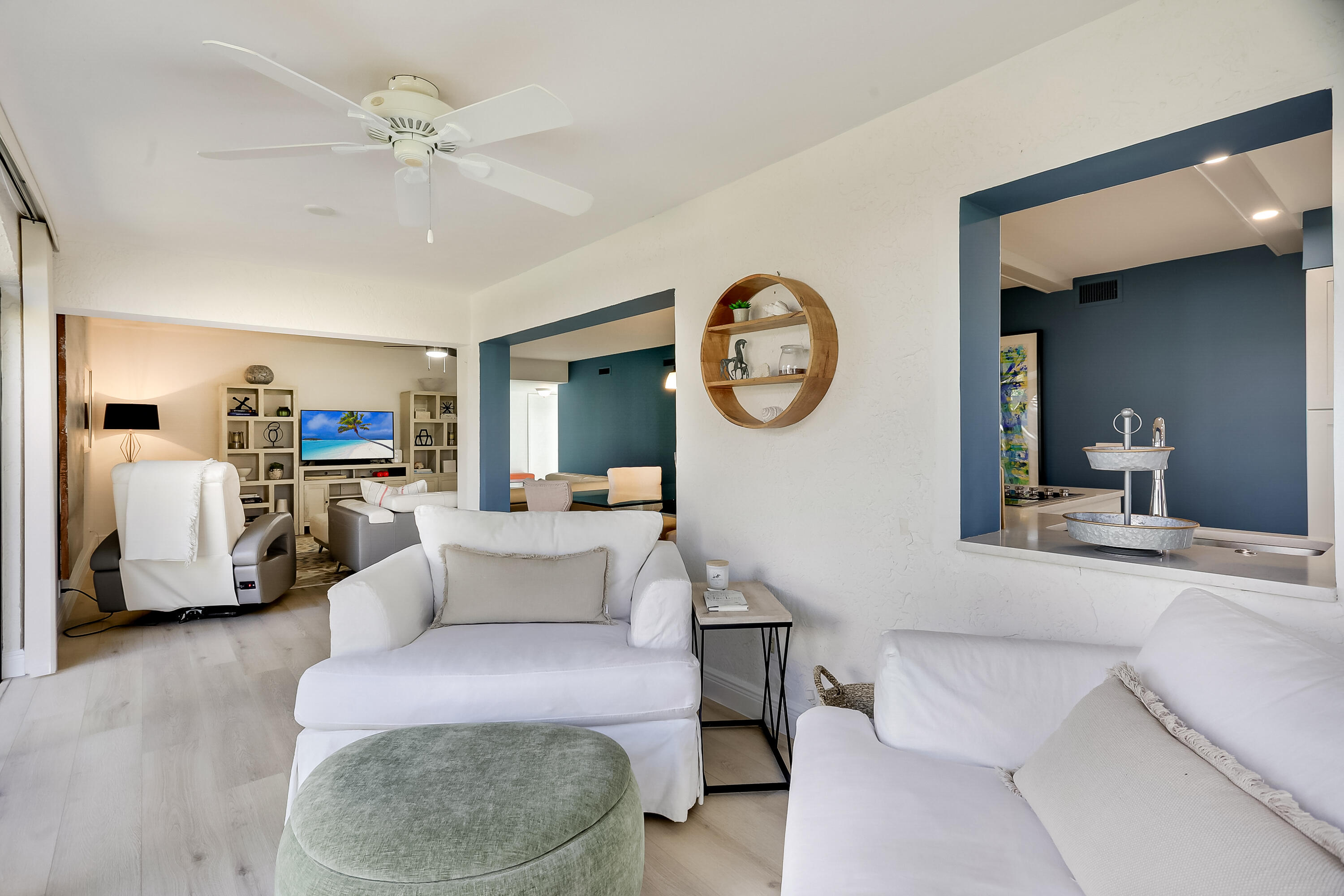 16671 Traders Xing #121 Jupiter, FL 33477