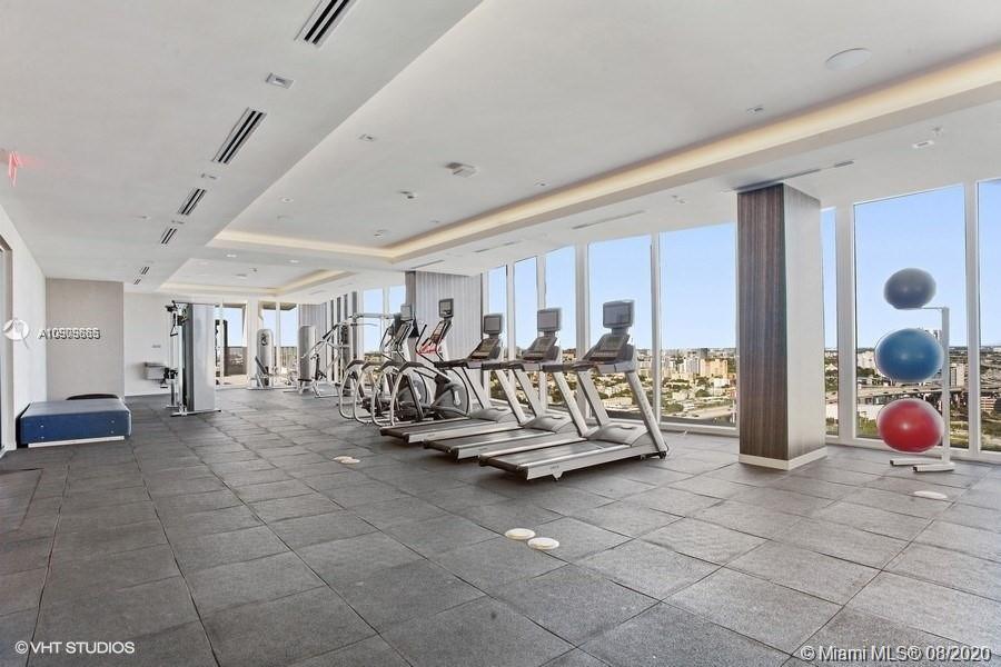 image Brickell Ten11