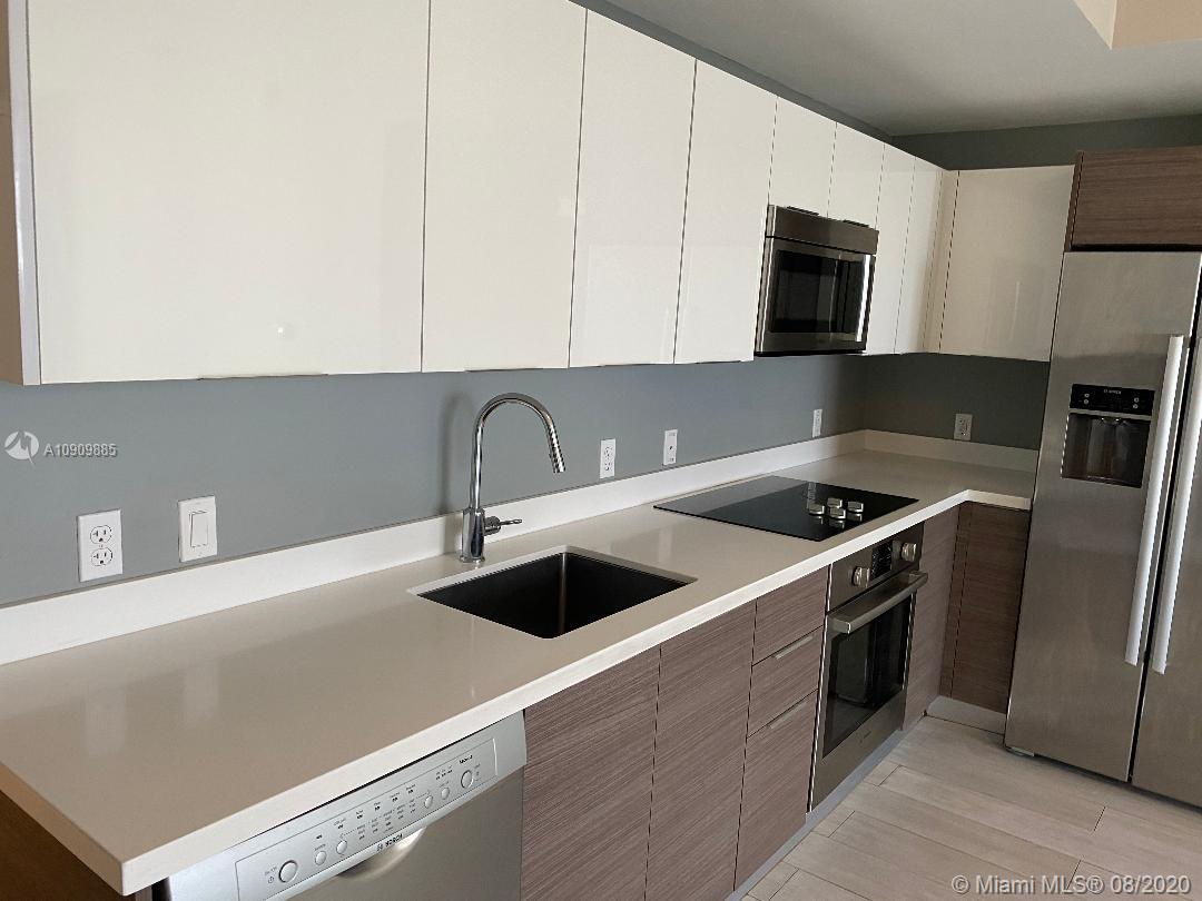 image Brickell Ten15