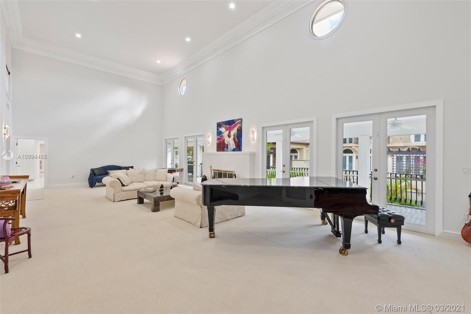 3600 Curtiss Ln Miami, FL 33133