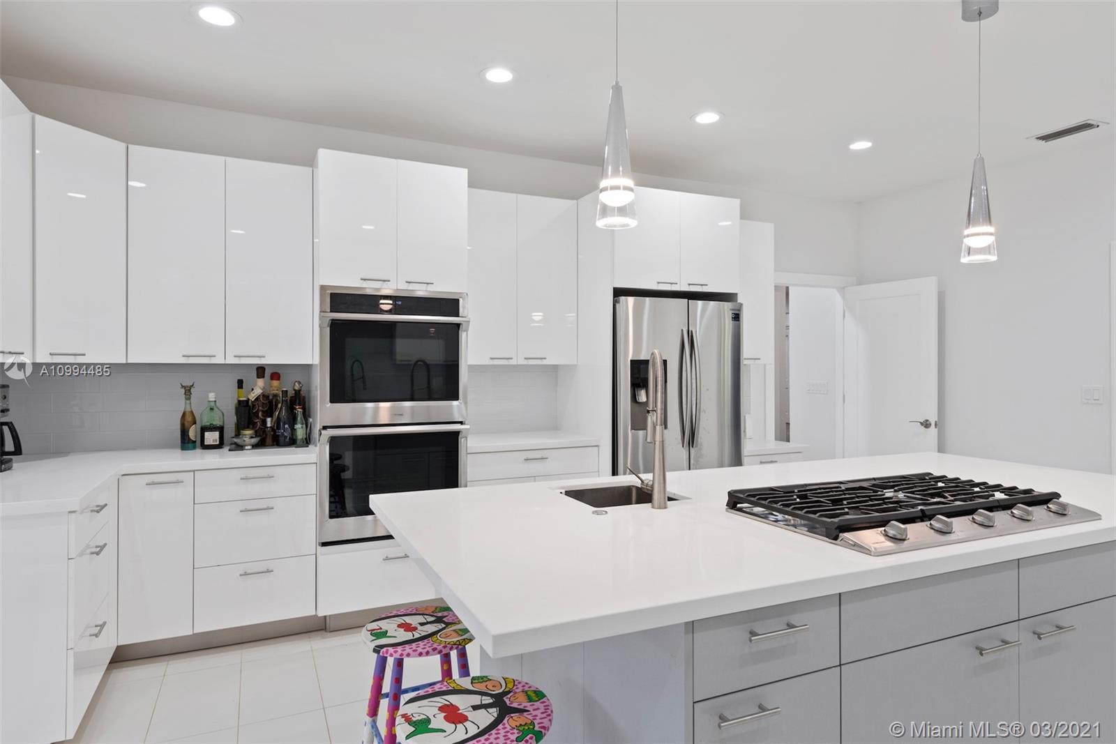 3600 Curtiss Ln Miami, FL 33133