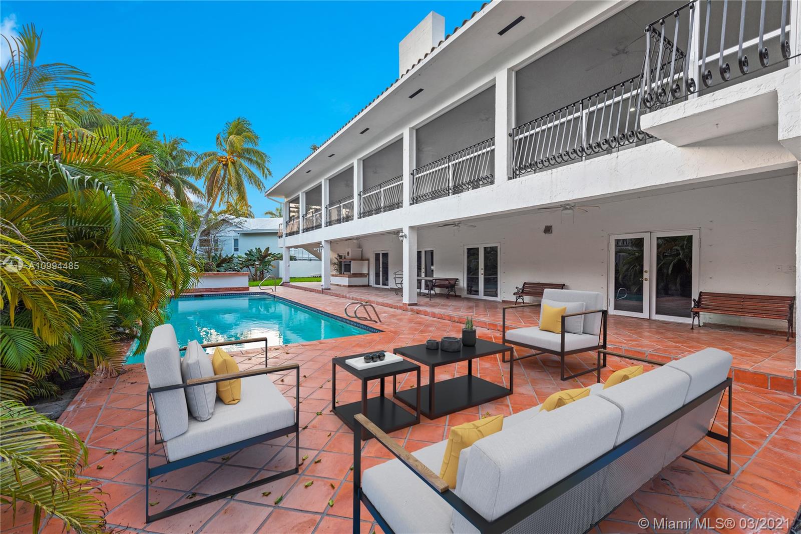 3600 Curtiss Ln Miami, FL 33133