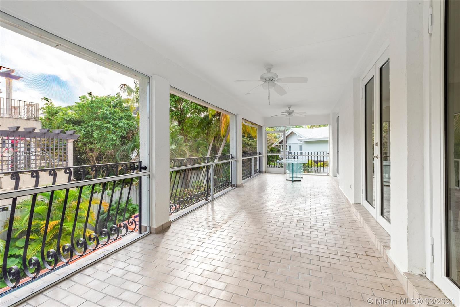 3600 Curtiss Ln Miami, FL 33133