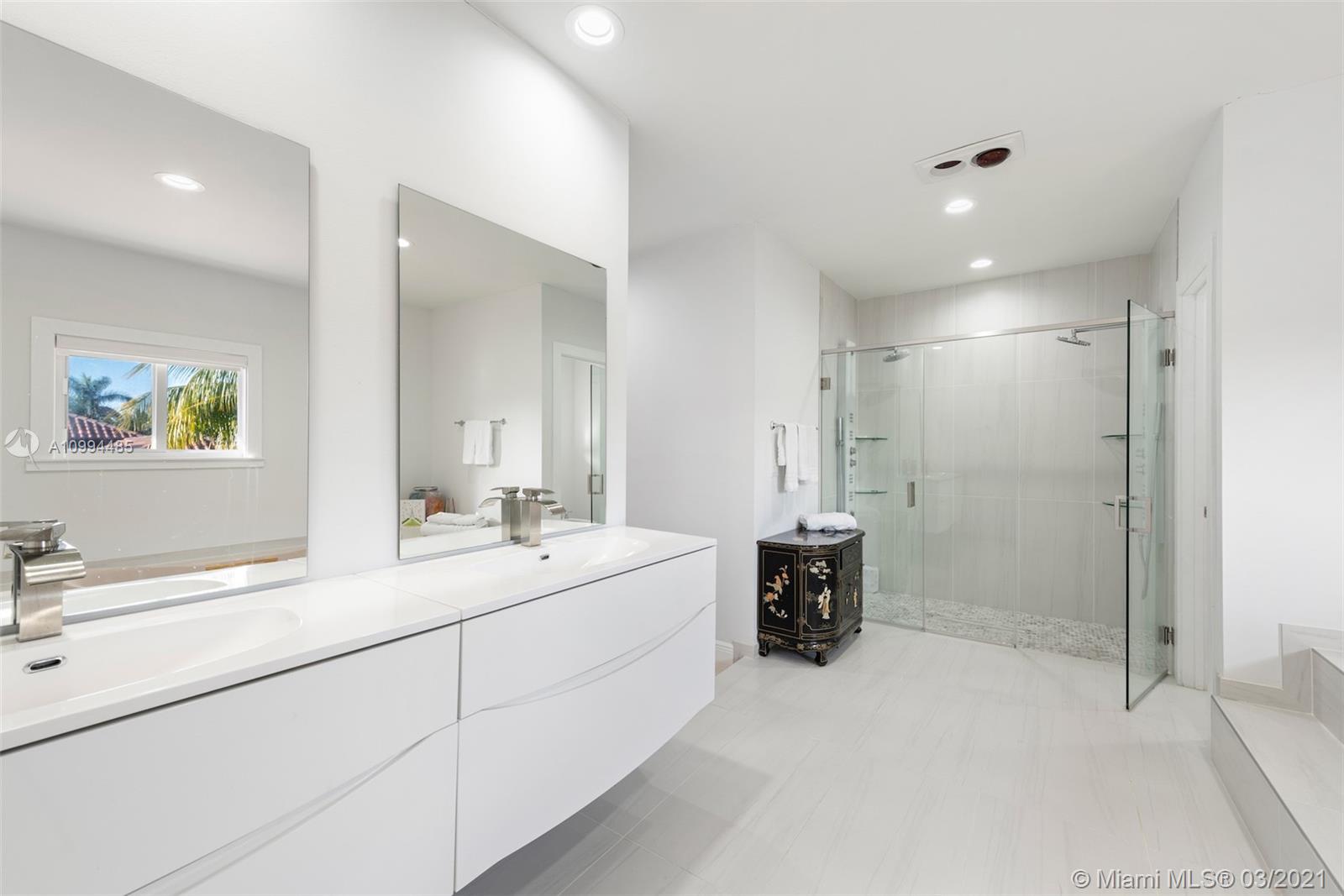 3600 Curtiss Ln Miami, FL 33133