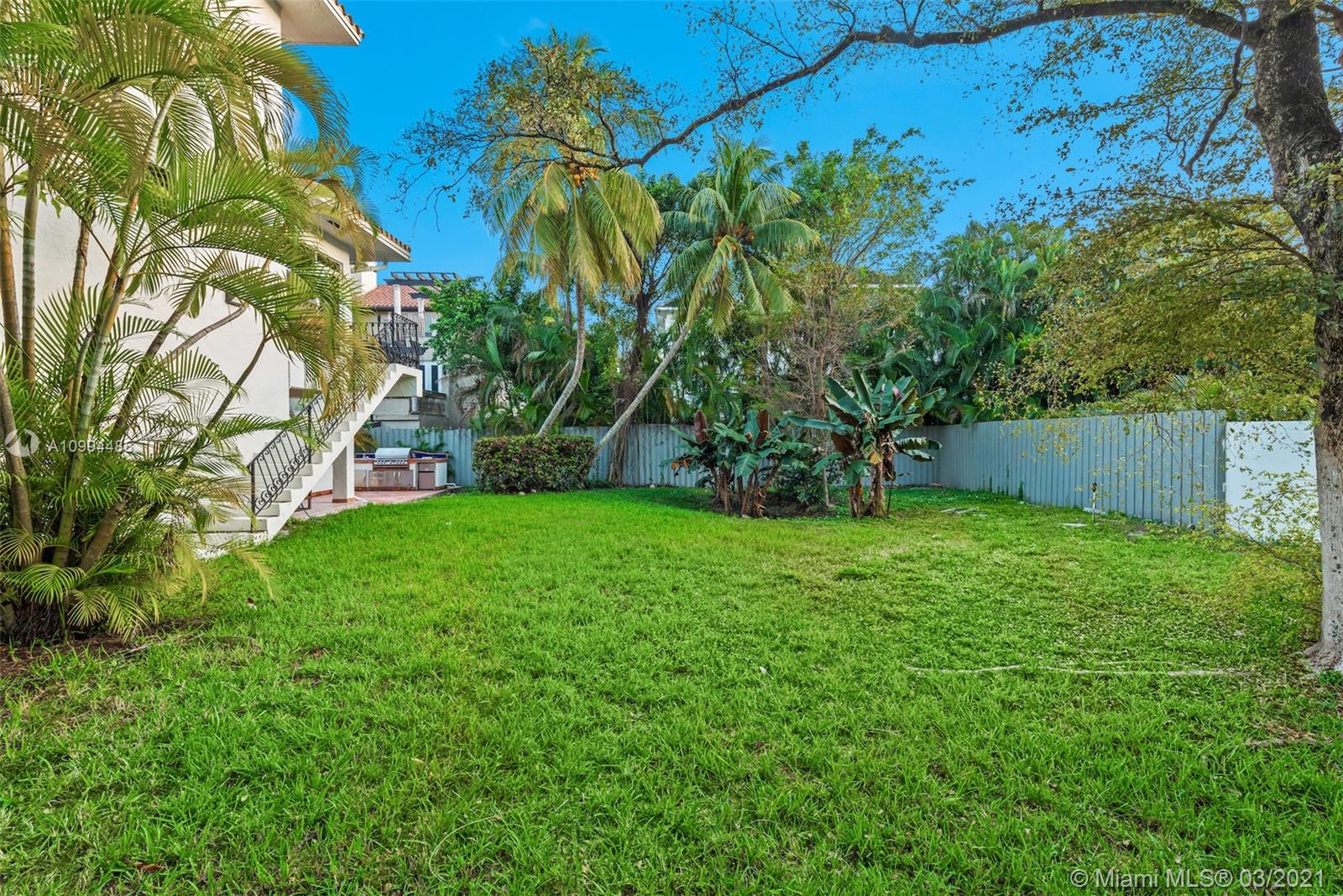 3600 Curtiss Ln Miami, FL 33133