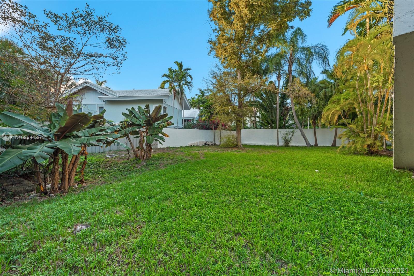 3600 Curtiss Ln Miami, FL 33133