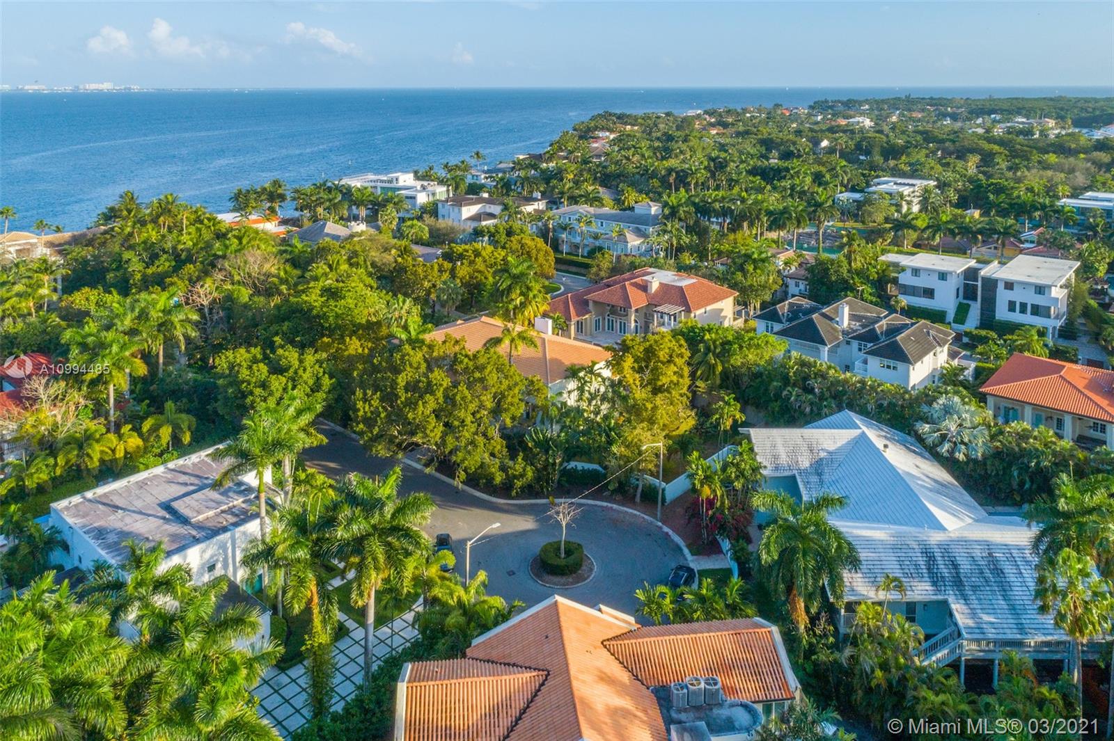 3600 Curtiss Ln Miami, FL 33133