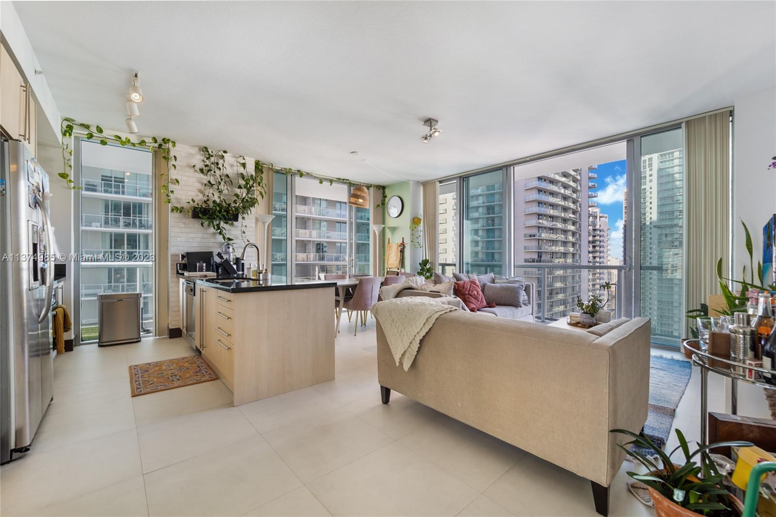 79 SW 12th St #3007-S Miami, FL 33130