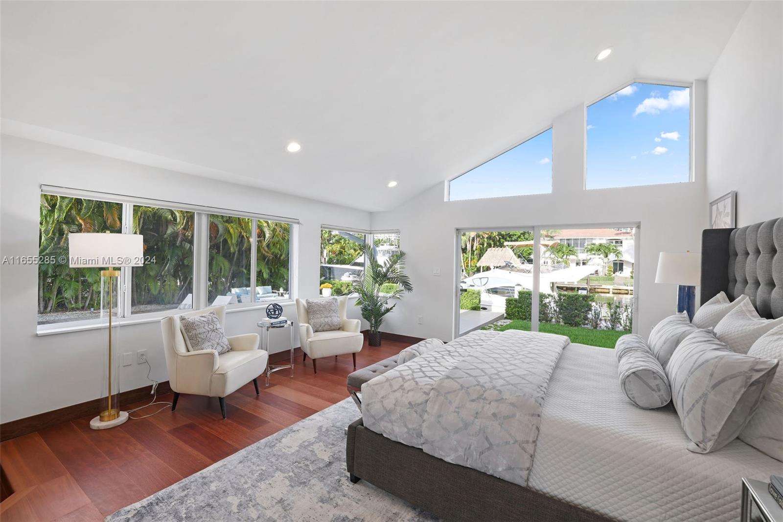 543 Hibiscus Dr Hallandale Beach, FL 33009