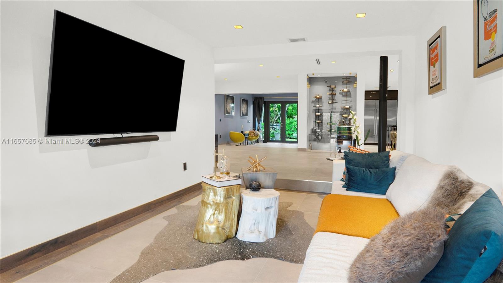 63 SW 31st Rd #63 Miami, FL 33129