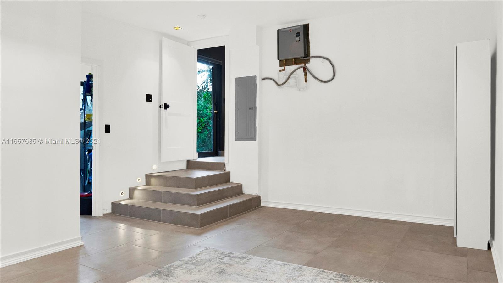 63 SW 31st Rd #63 Miami, FL 33129