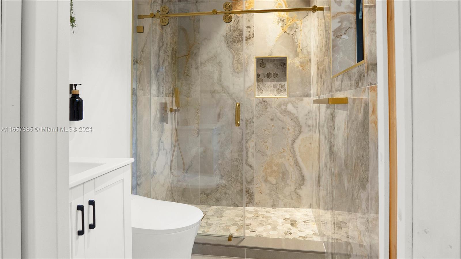 63 SW 31st Rd #63 Miami, FL 33129