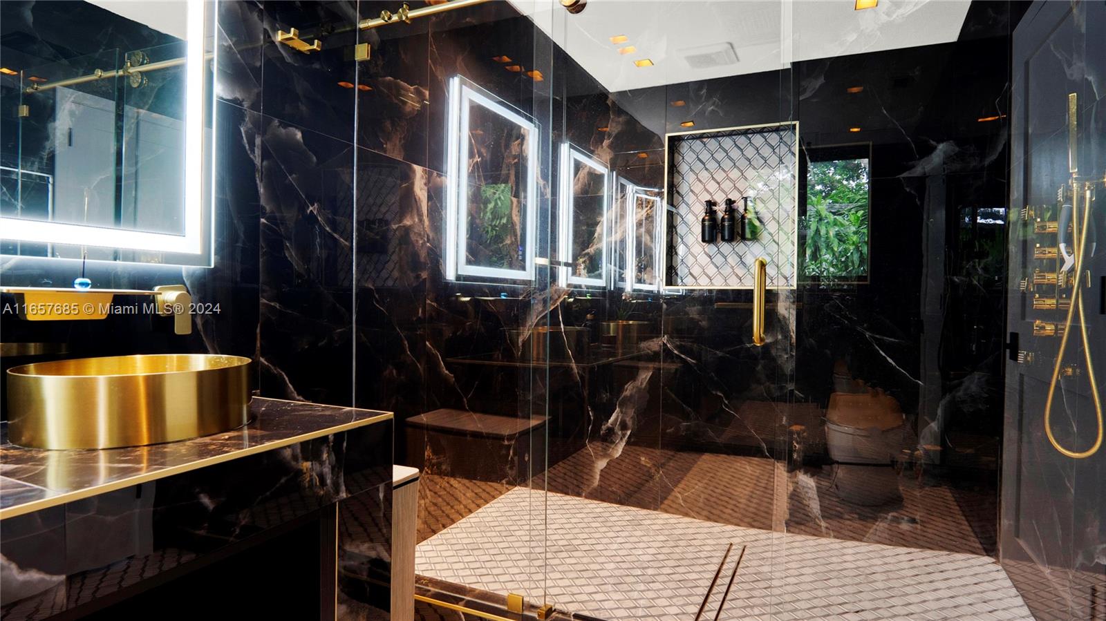 63 SW 31st Rd #63 Miami, FL 33129