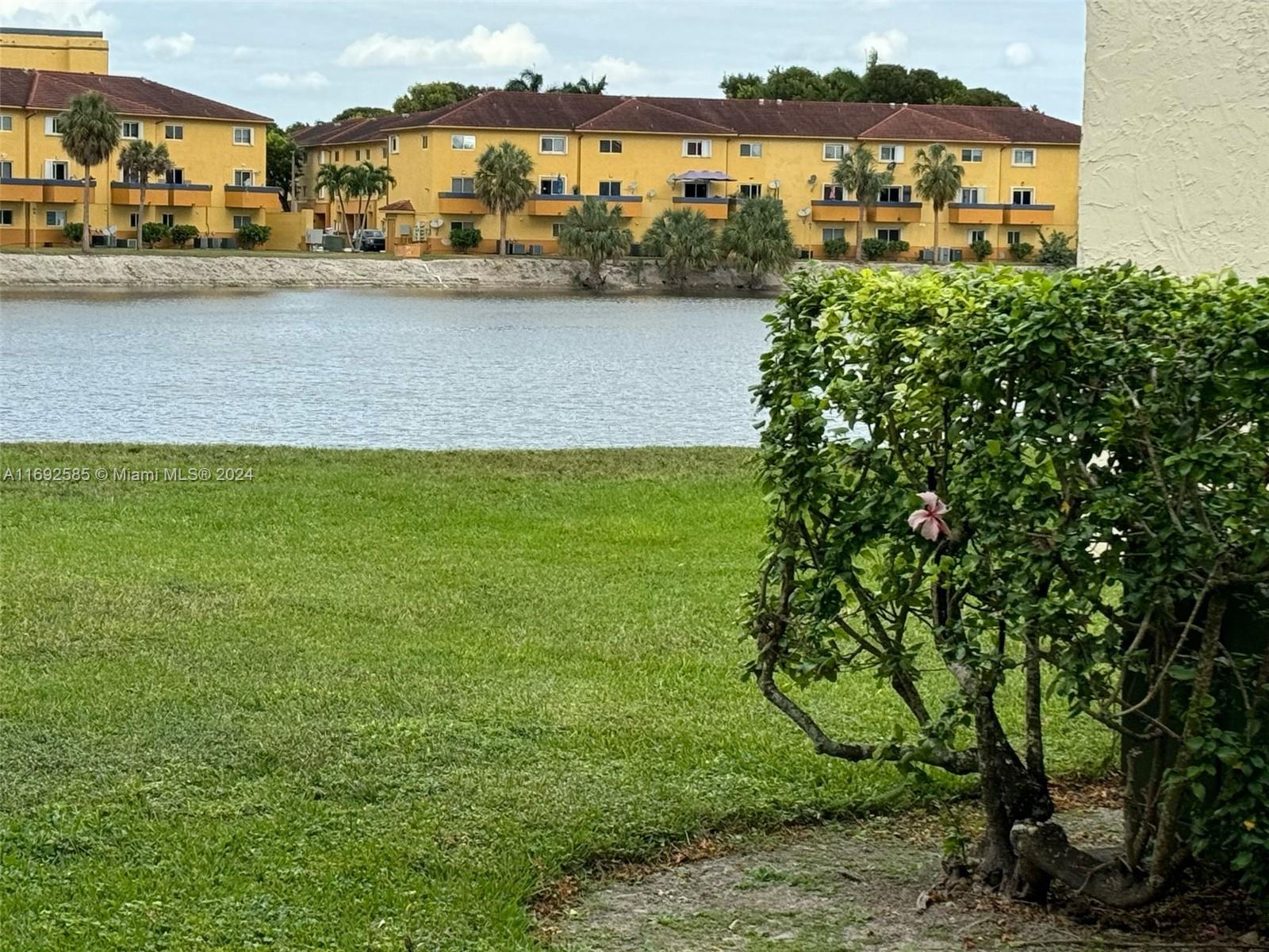 image LAGO DEL REY CONDO0