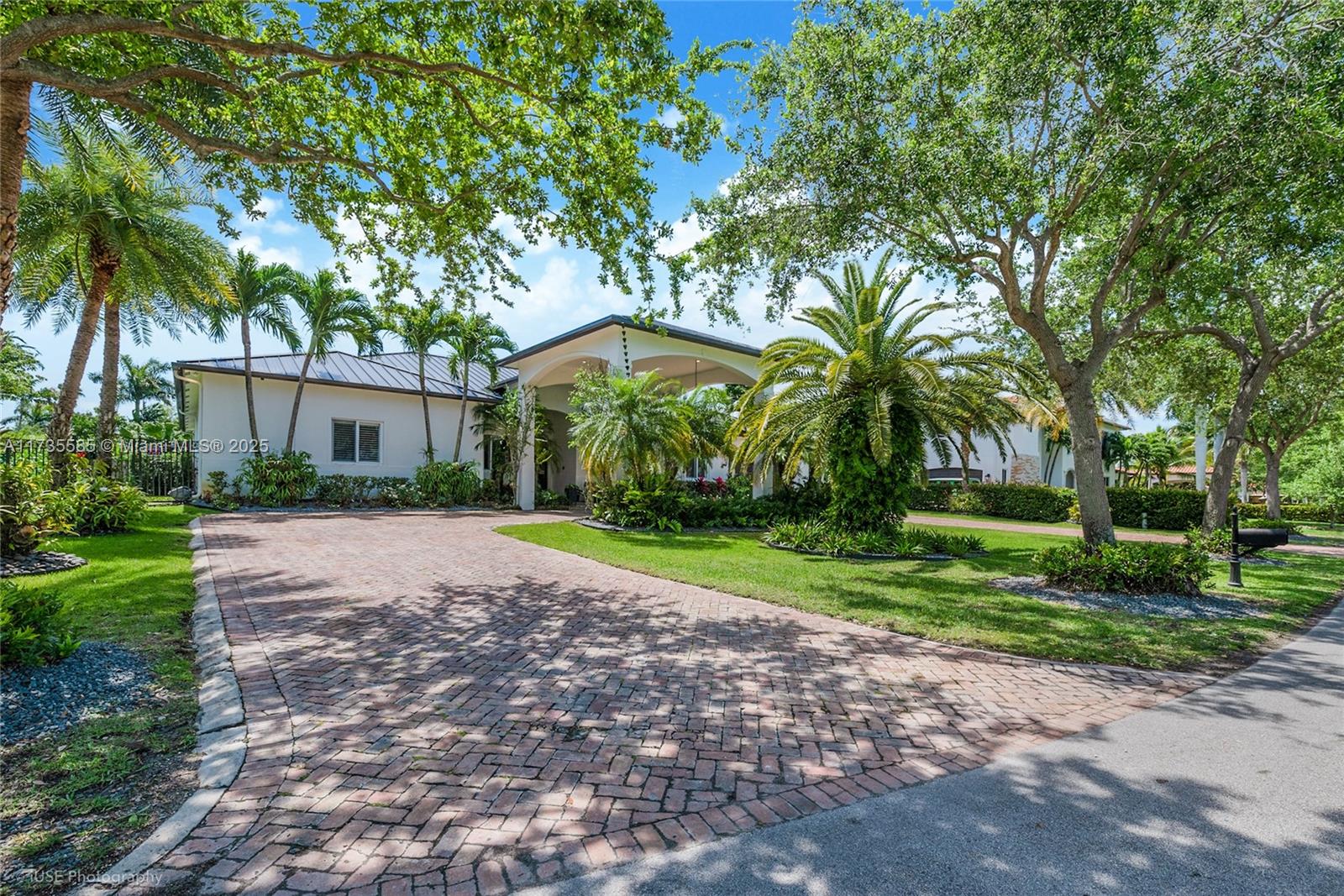 8050 SW 175th St Palmetto Bay, FL 33157