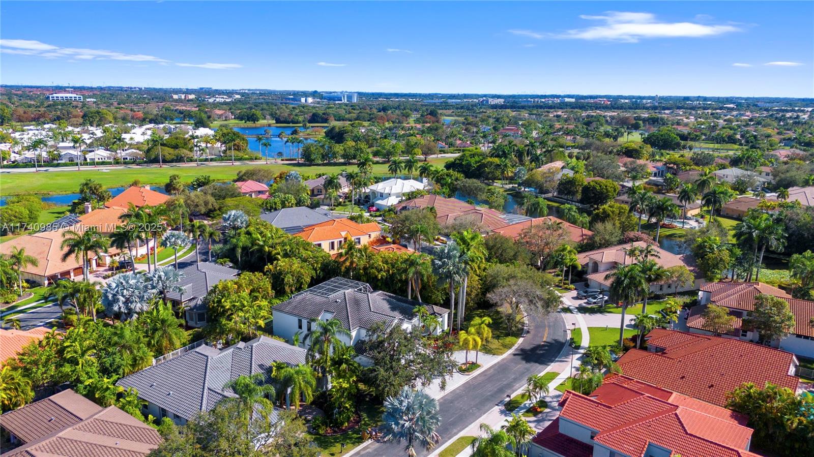 1113 SW 156th Ter Pembroke Pines, FL 33027