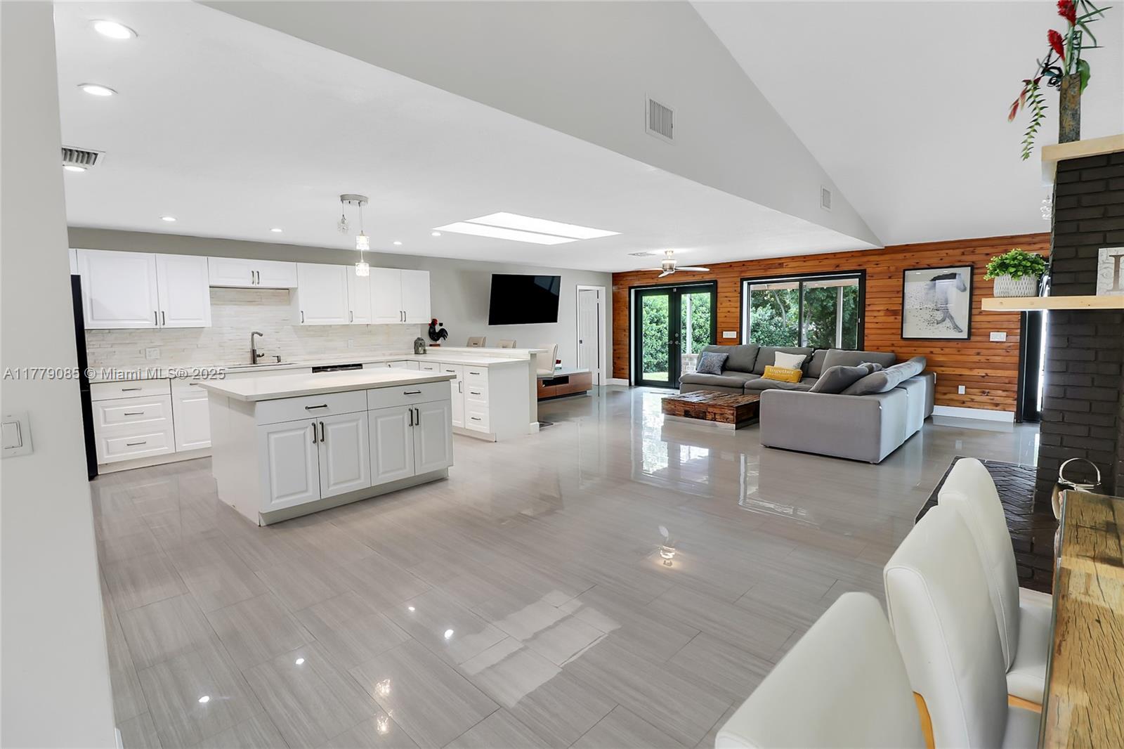 9620 NW 26th Ct Cooper City, FL 33024