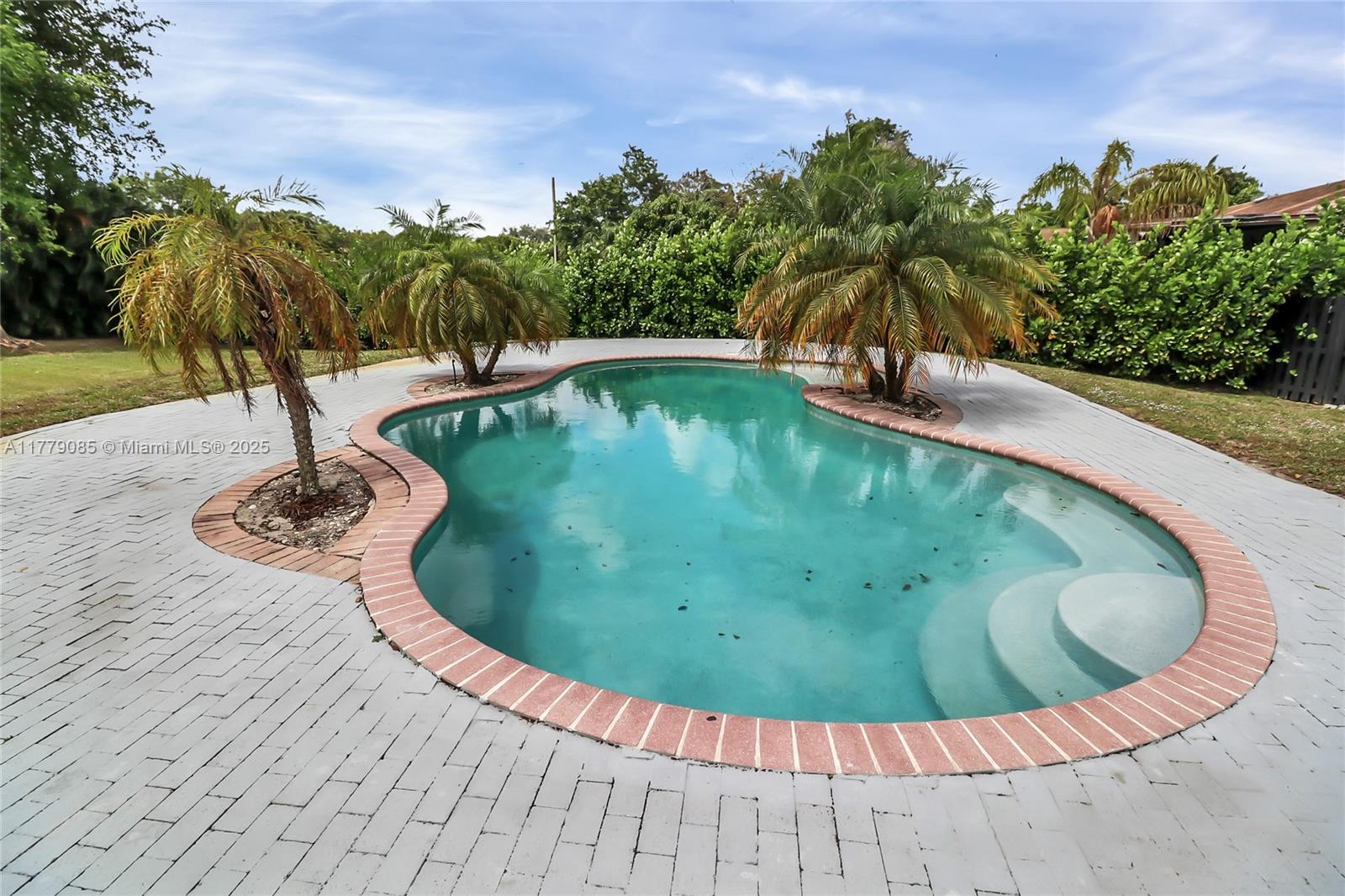 9620 NW 26th Ct Cooper City, FL 33024