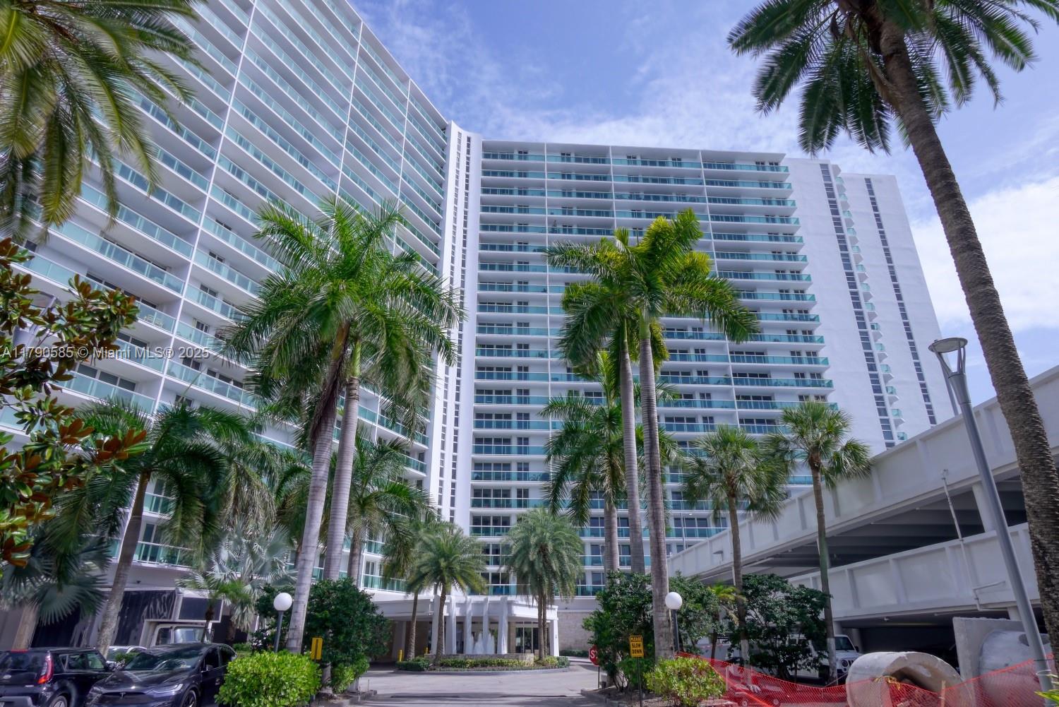 image Arlen House East Condo29