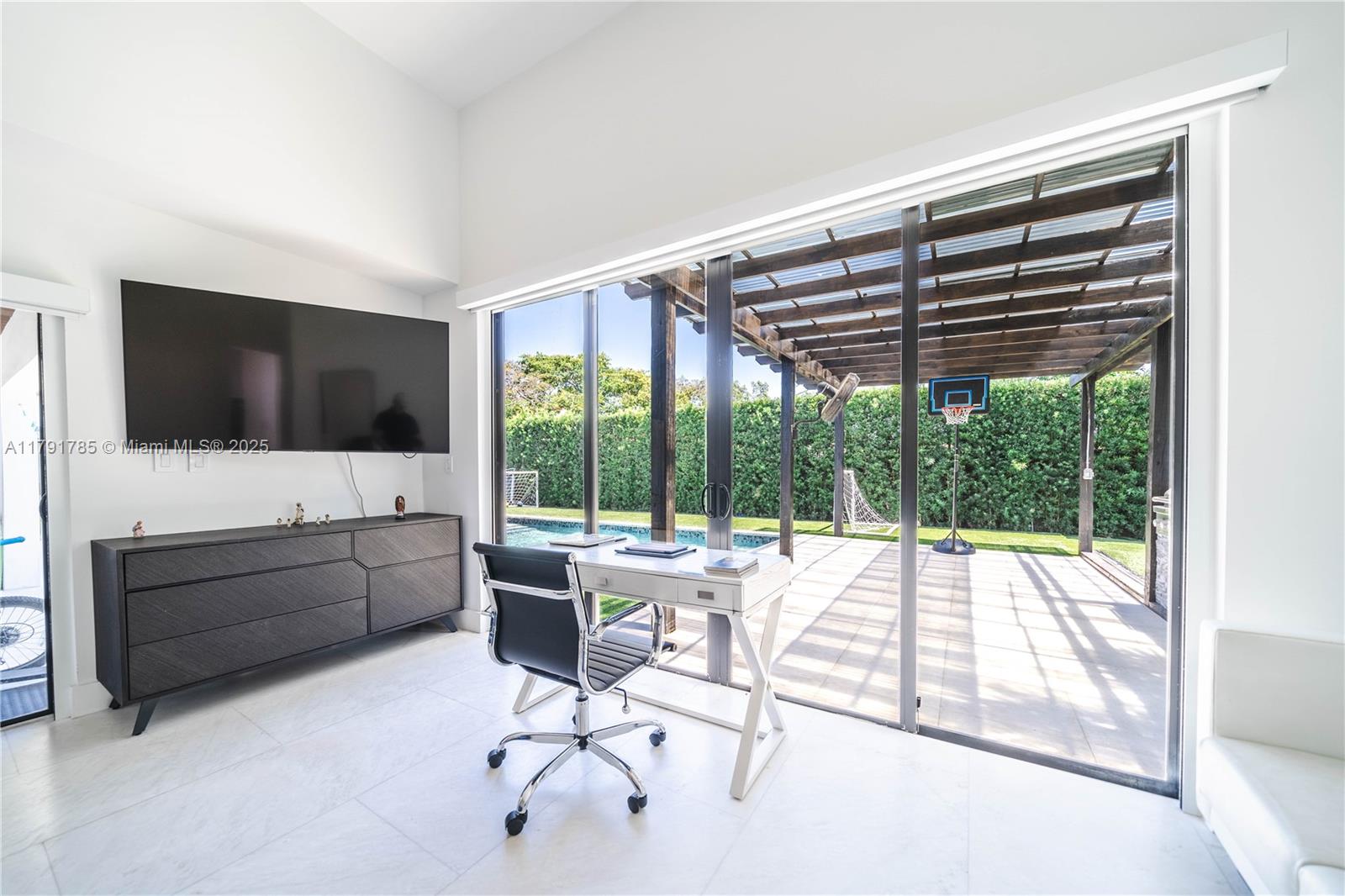 766 NE 96th St Miami Shores, FL 33138