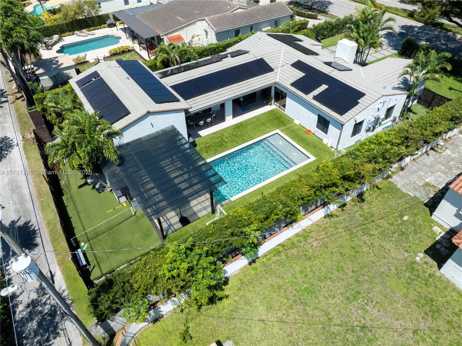 766 NE 96th St Miami Shores, FL 33138