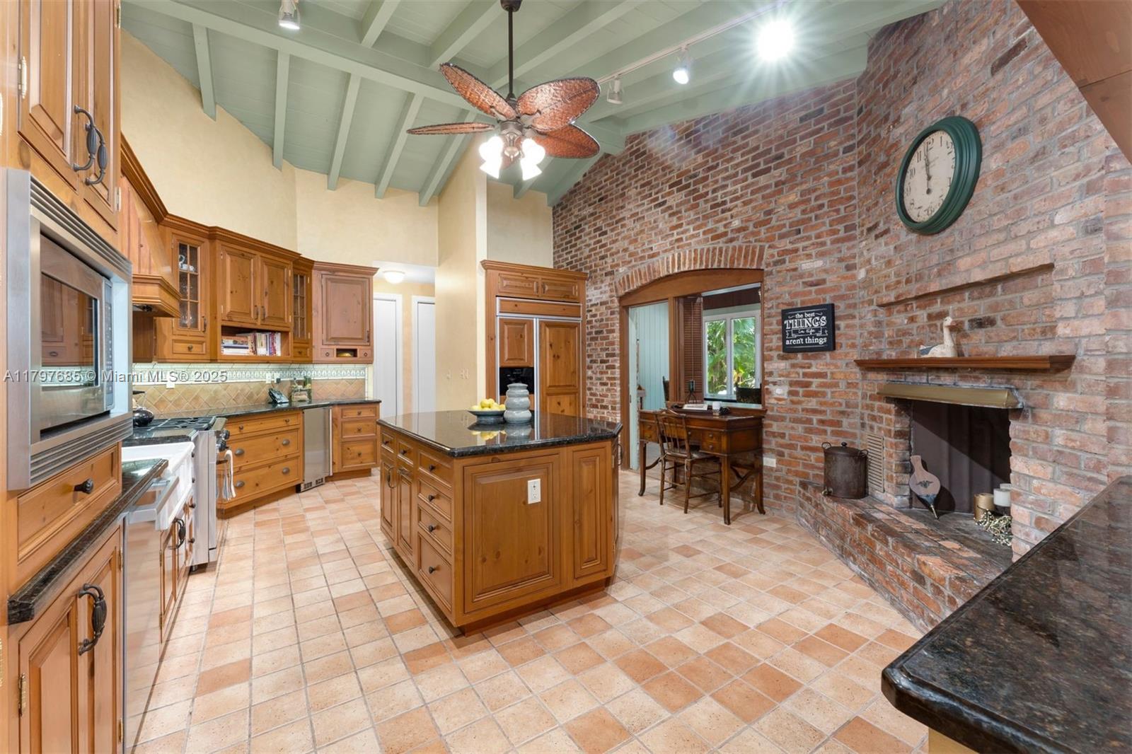 7400 SW 47th Ct Miami, FL 33143