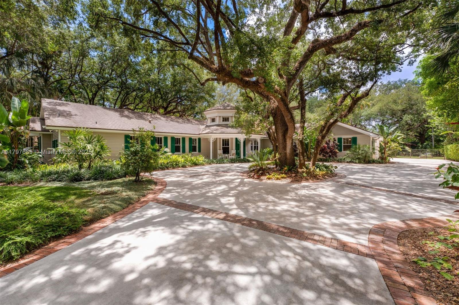 7400 SW 47th Ct Miami, FL 33143