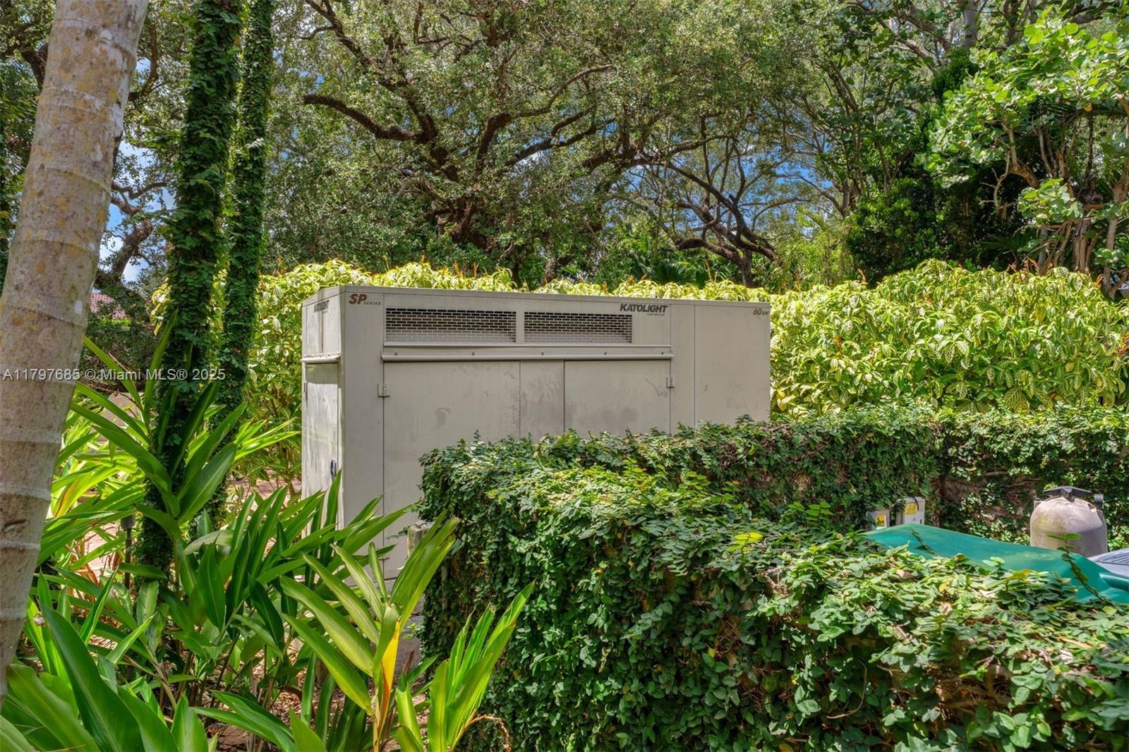 7400 SW 47th Ct Miami, FL 33143