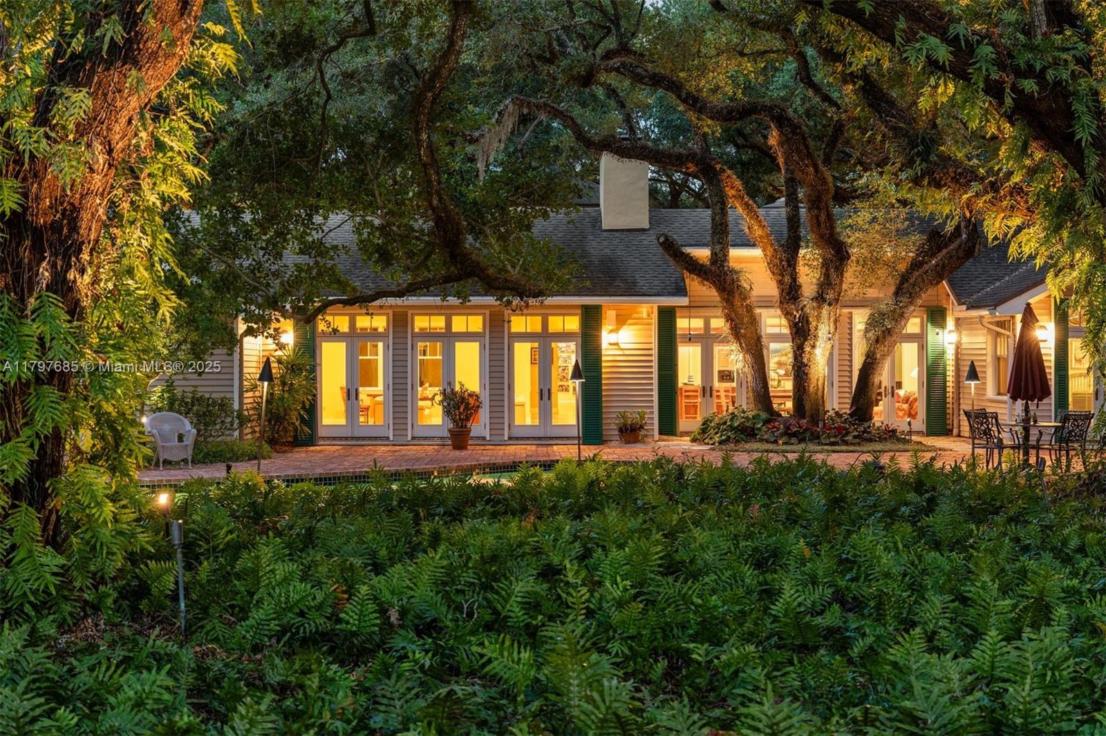 7400 SW 47th Ct Miami, FL 33143