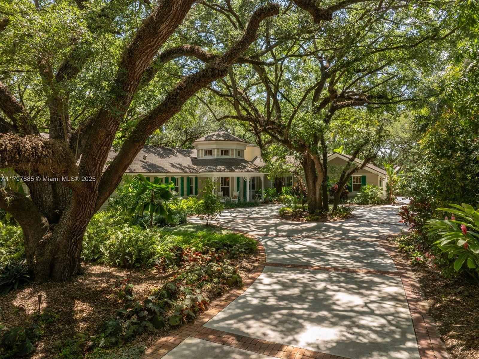 7400 SW 47th Ct Miami, FL 33143