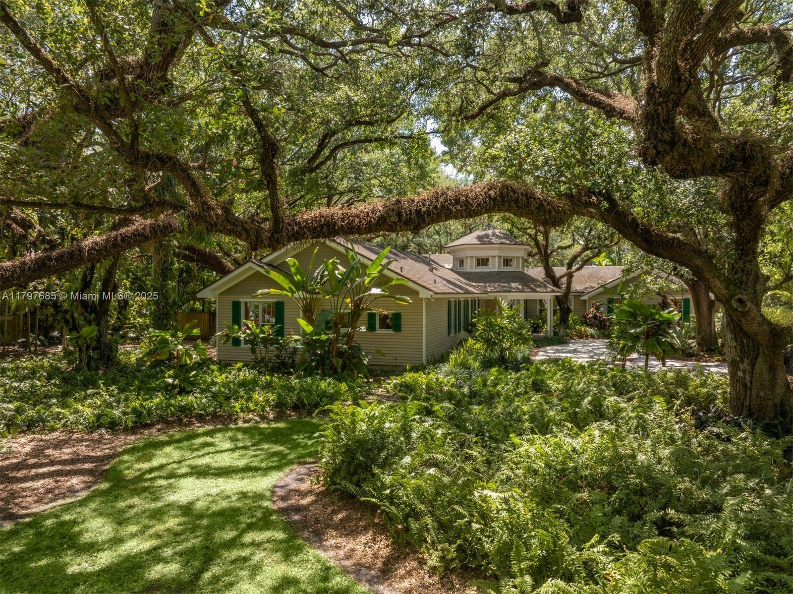 7400 SW 47th Ct Miami, FL 33143