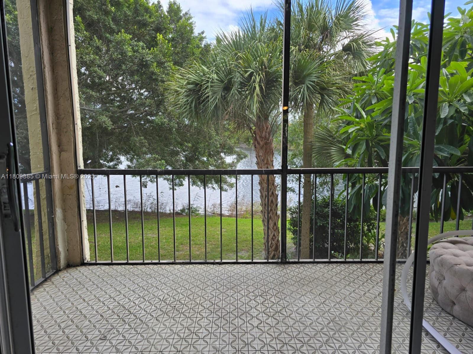 3300 Spanish Moss Ter #210