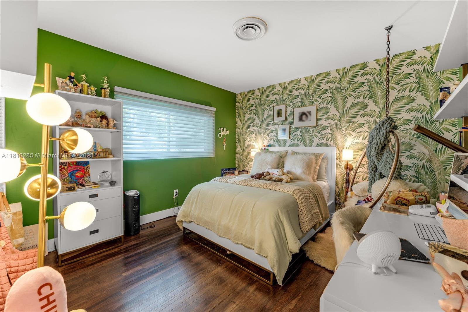 259 E Shore Dr Miami, FL 33133