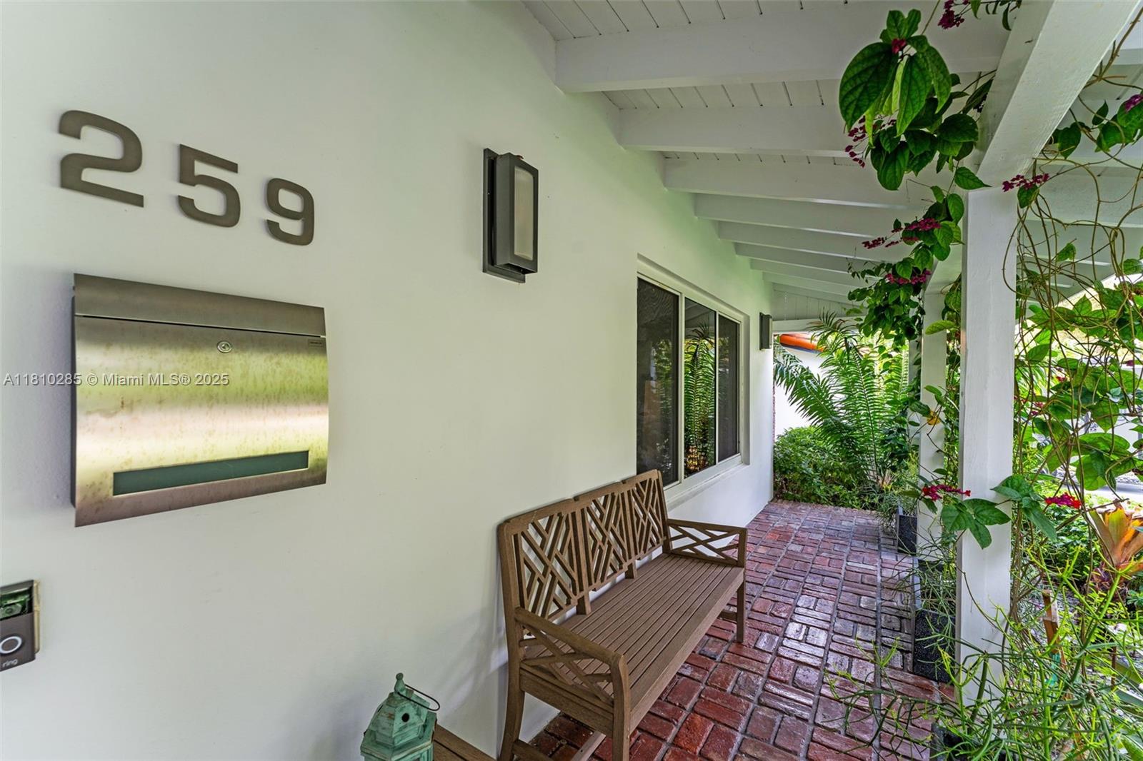 259 E Shore Dr Miami, FL 33133