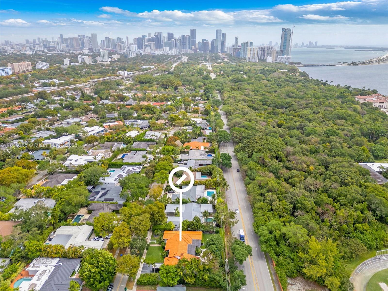 259 E Shore Dr Miami, FL 33133