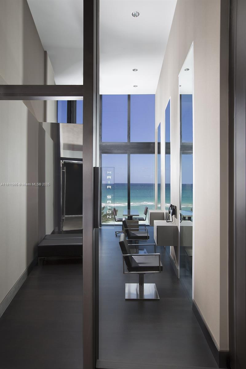 image Porsche Design Tower57
