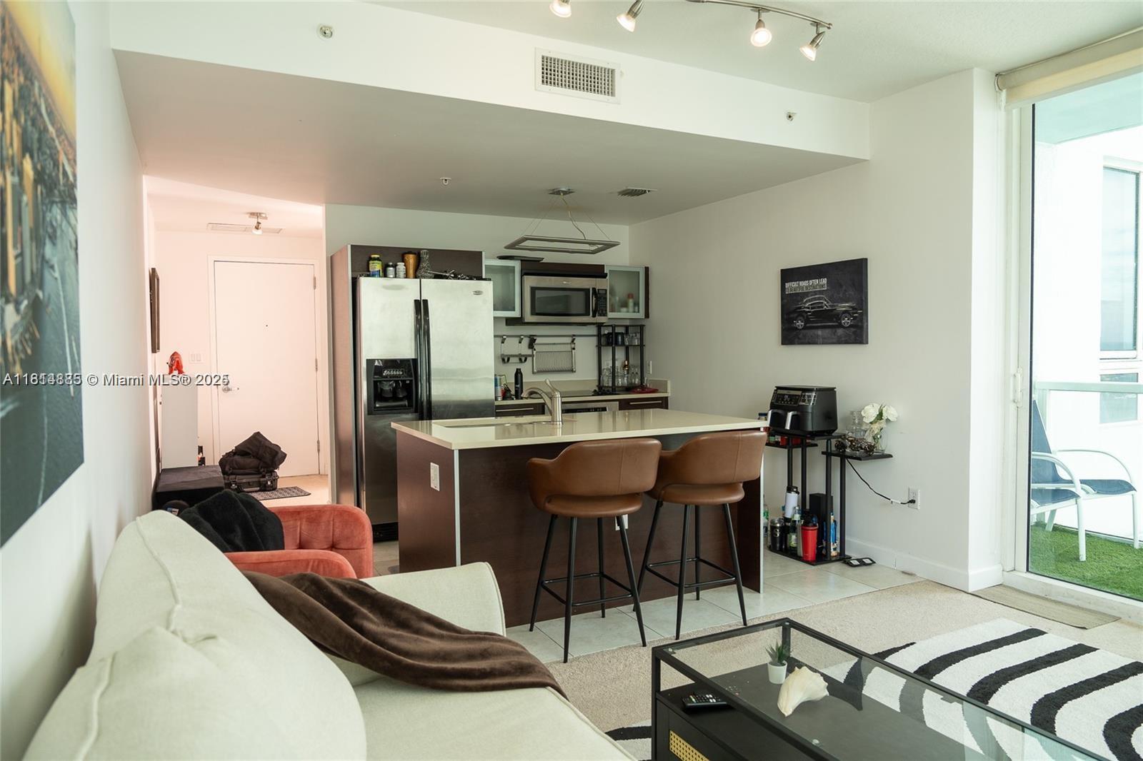image Quantum On The Bay Condo1