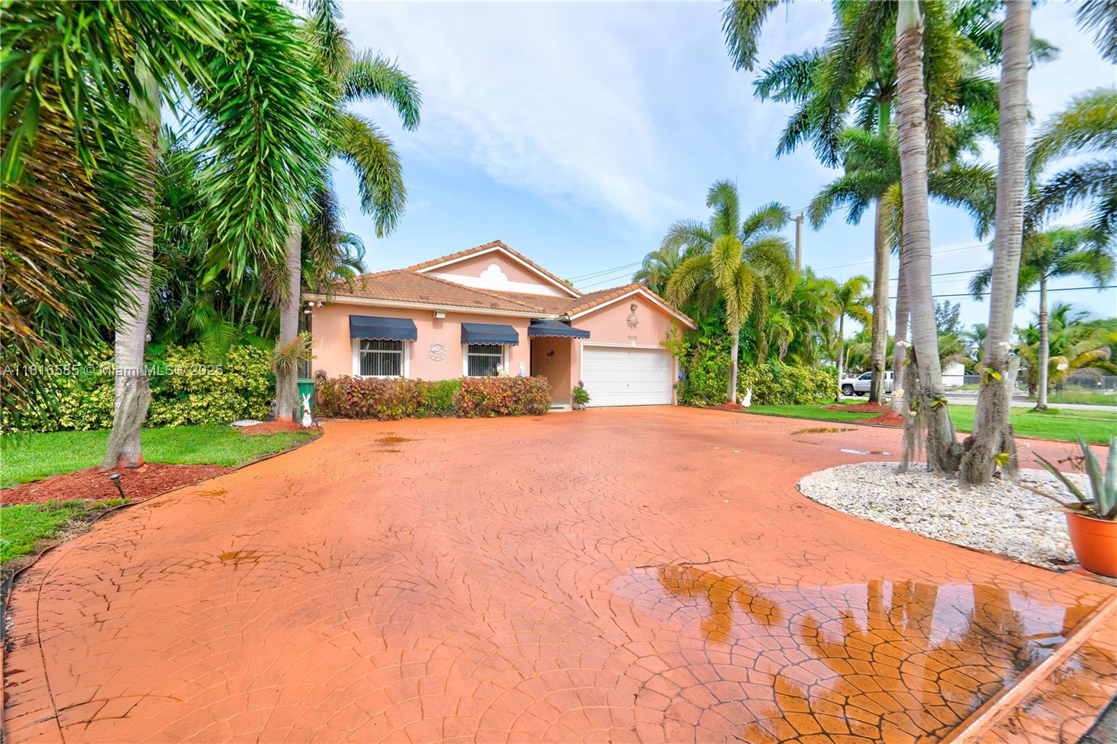 21551 SW 187th Ave,Miami, FL 33187
