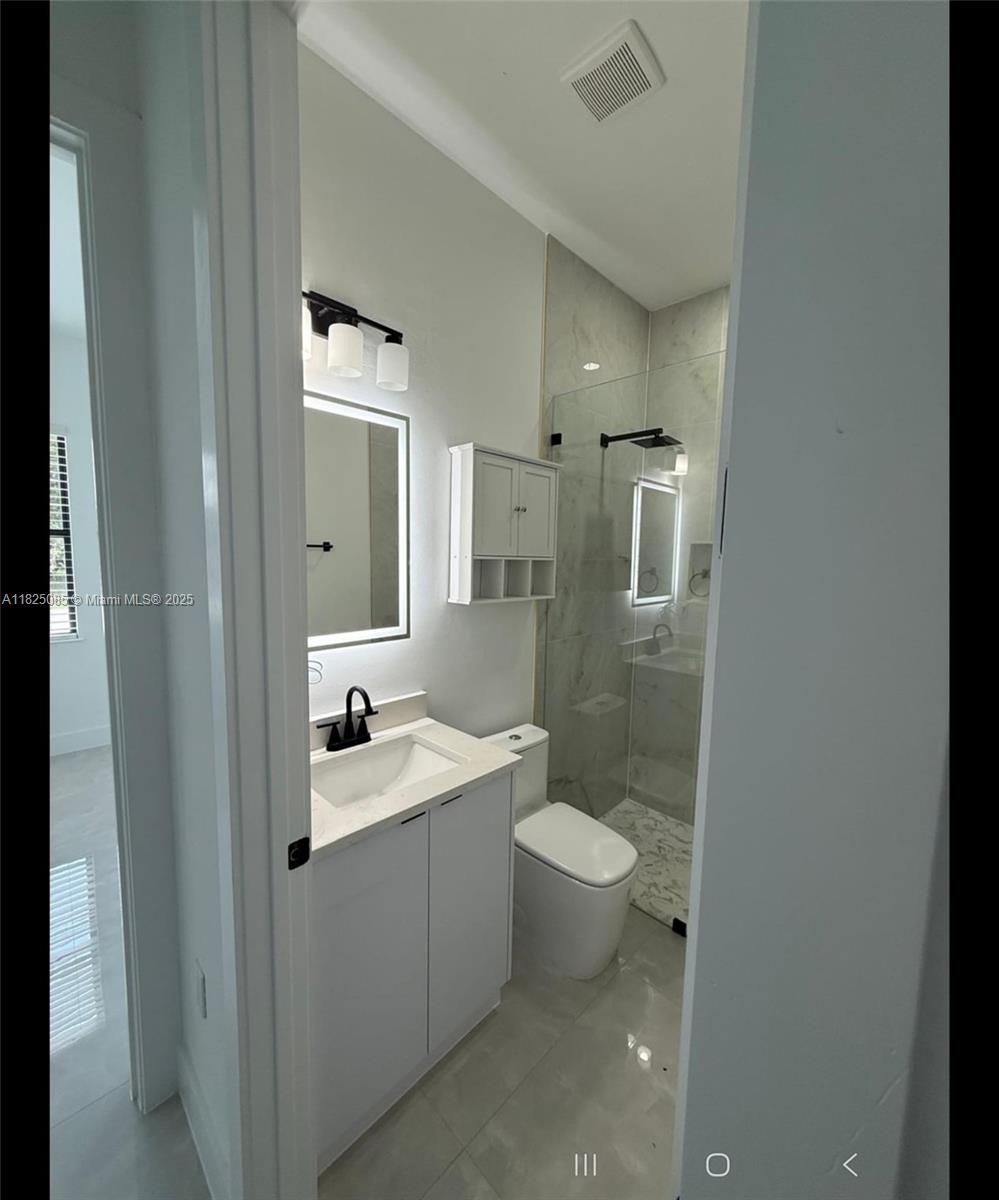 2807 Leeland Ht Blvd #B Lehigh Acres, FL 33993 2807 Leeland Ht Blvd #B Lehigh Acres, FL 33993