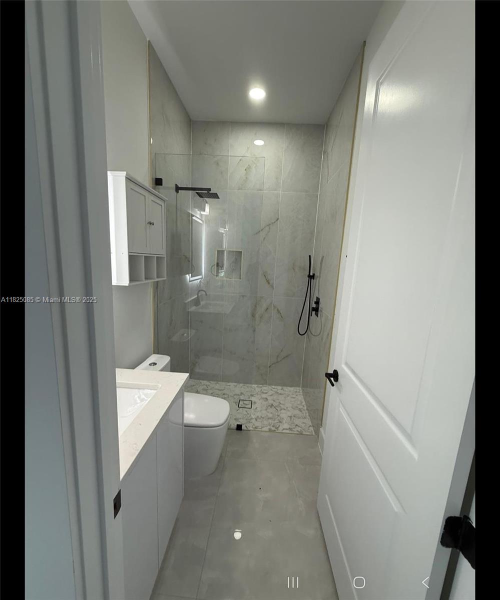 2807 Leeland Ht Blvd #B Lehigh Acres, FL 33993 2807 Leeland Ht Blvd #B Lehigh Acres, FL 33993