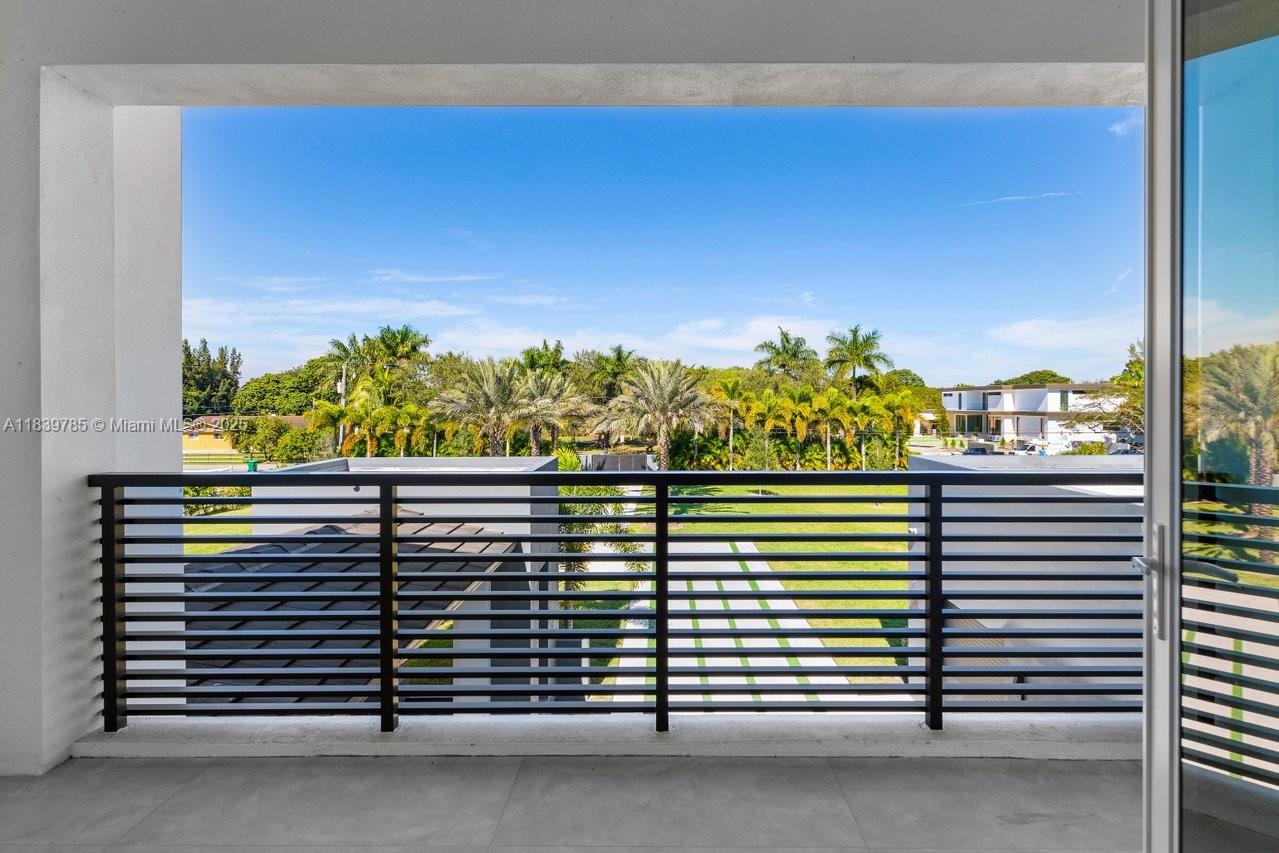 17900 SW 70th Pl Southwest Ranches, FL 33331 17900 SW 70th Pl Southwest Ranches, FL 33331