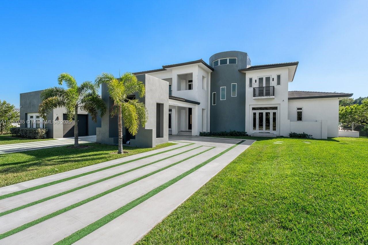 17900 SW 70th Pl Southwest Ranches, FL 33331 17900 SW 70th Pl Southwest Ranches, FL 33331