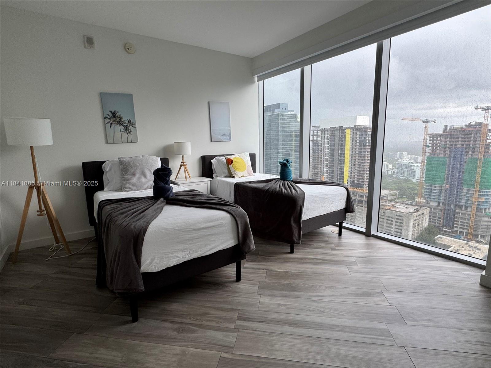 image Brickell House7
