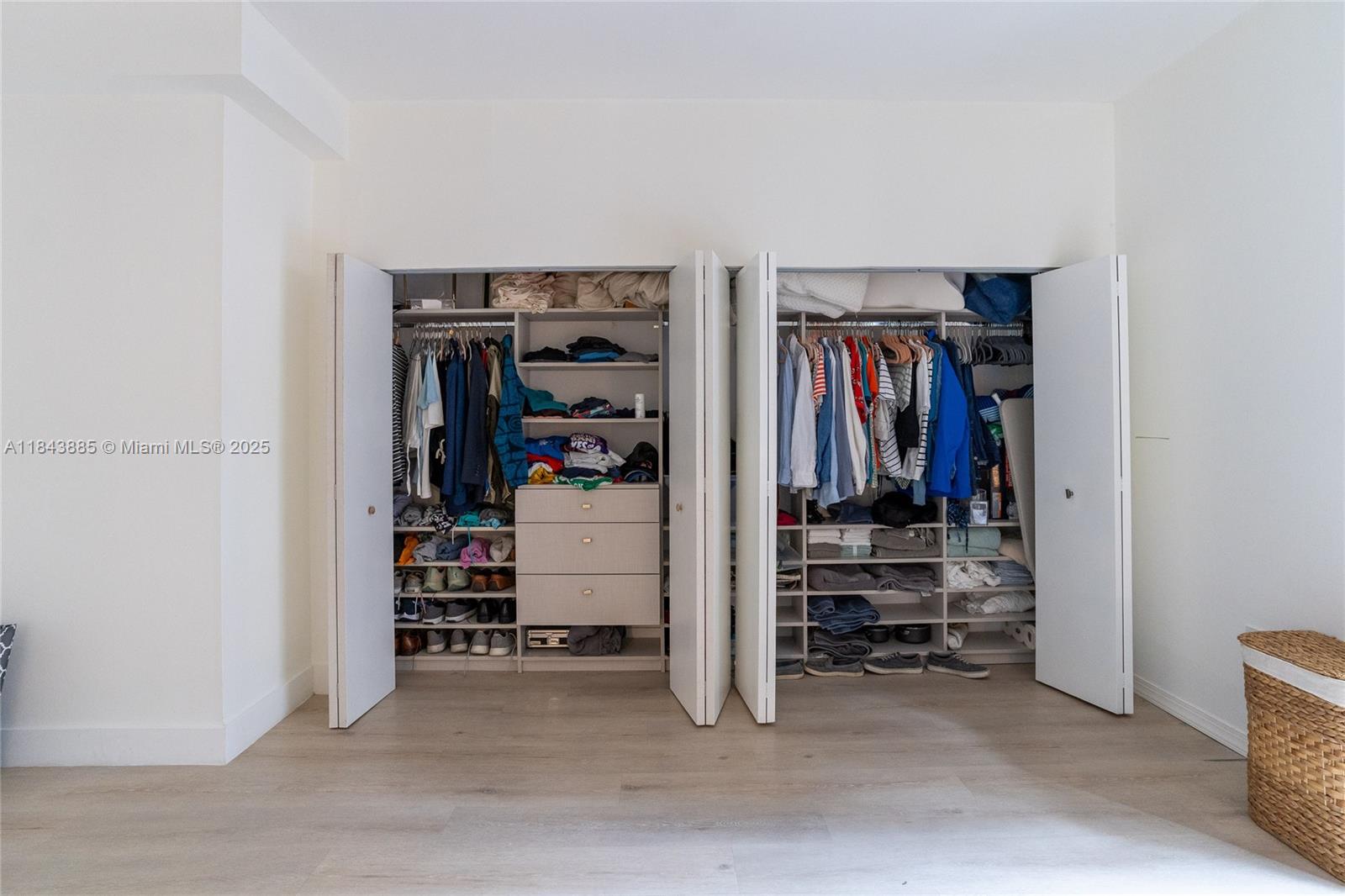 image Brickell Key Ii43