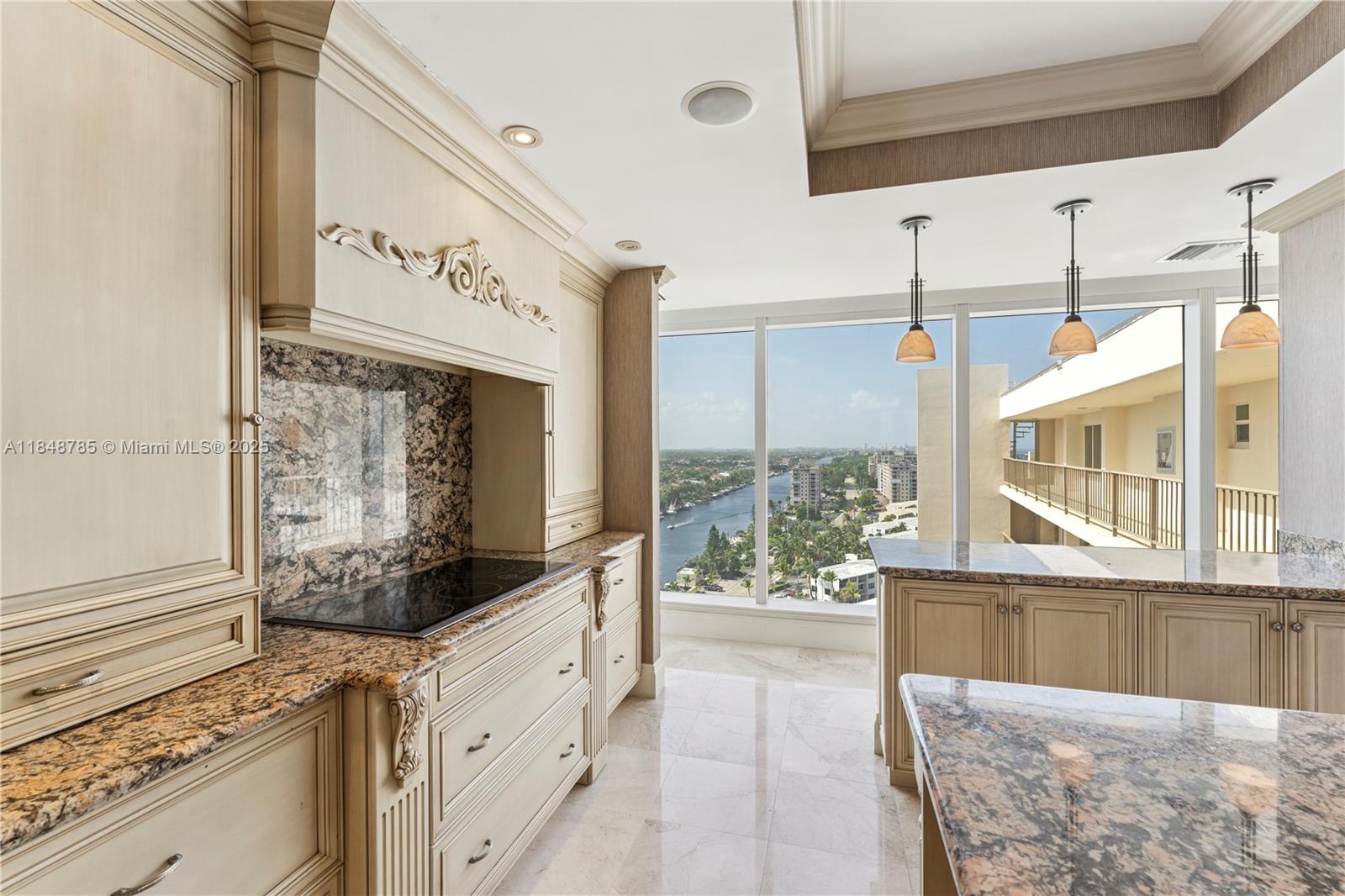 1021 Hillsboro Mile #RG Hillsboro Beach, FL 33062