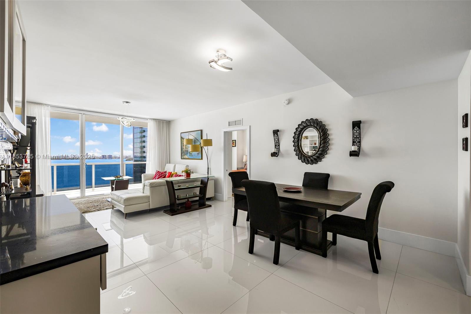 image Bay House Miami Condo13