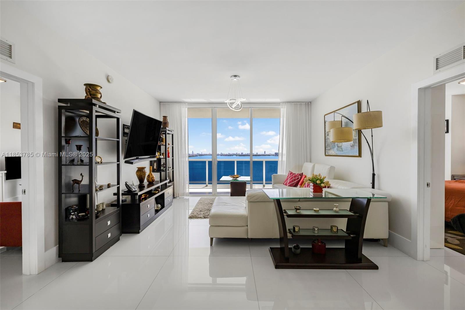 image Bay House Miami Condo17