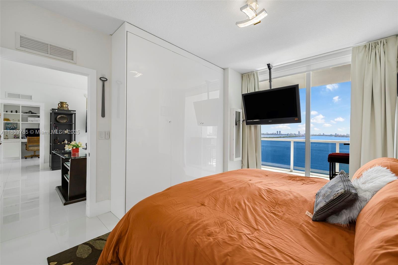 image Bay House Miami Condo23