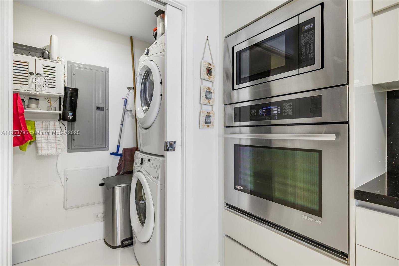 image Bay House Miami Condo34